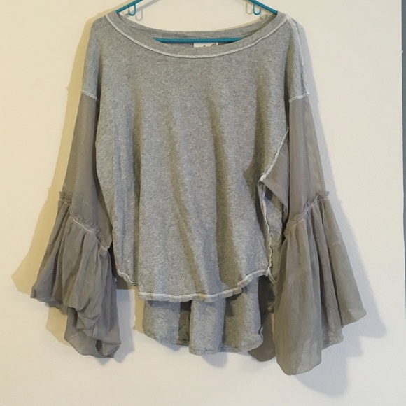 Free People Tops - FREE PEOPLE MESH BELL SLEEVE OVERSIZED BIG TOP